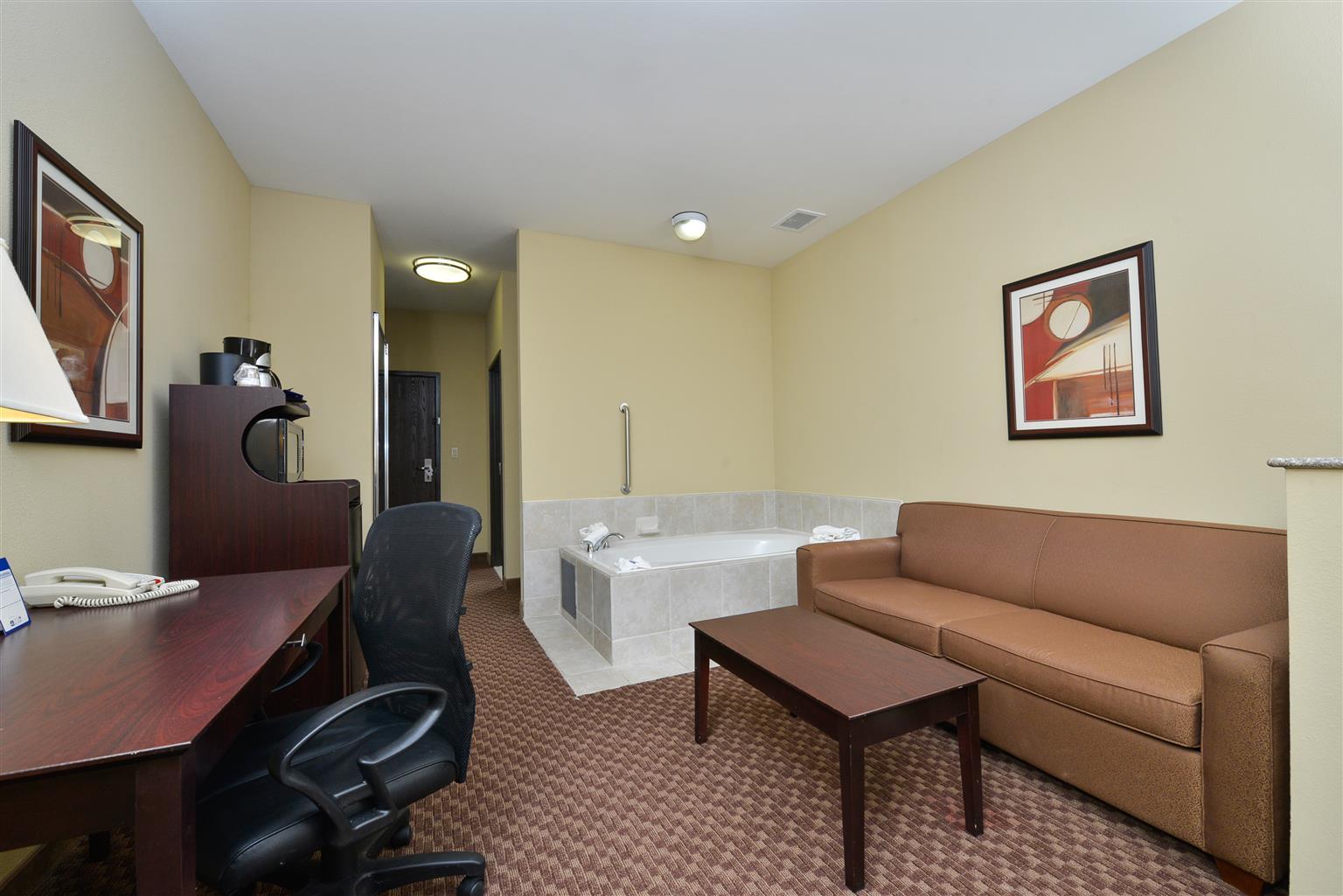 Best Western Plus Burleson Inn & Suites Ngoại thất bức ảnh