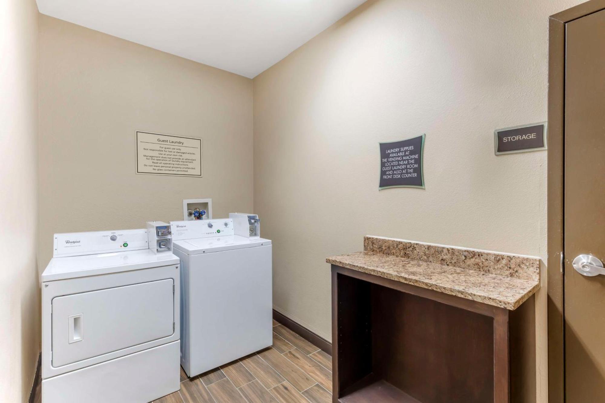 Best Western Plus Burleson Inn & Suites Ngoại thất bức ảnh