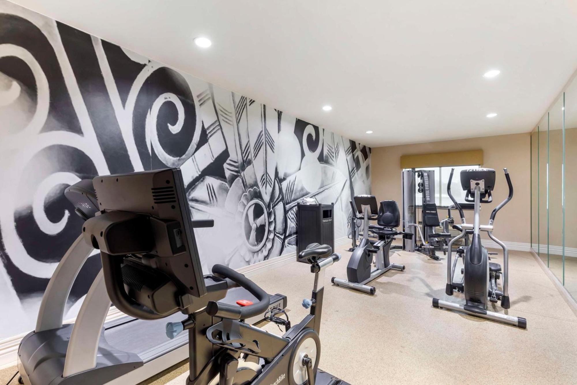 Best Western Plus Burleson Inn & Suites Ngoại thất bức ảnh